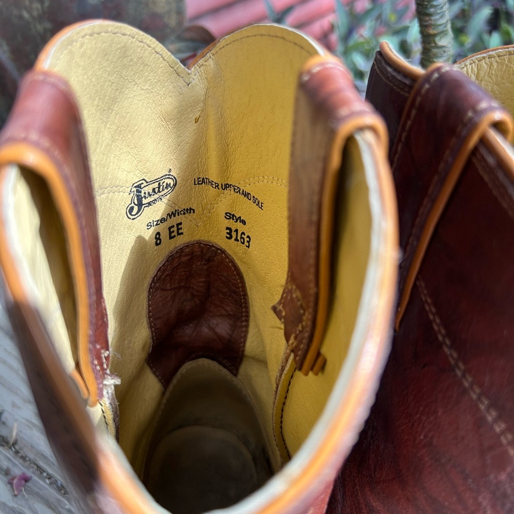 Men’s Classic Justin Cowboy Western Boots - Picture 3 of 6